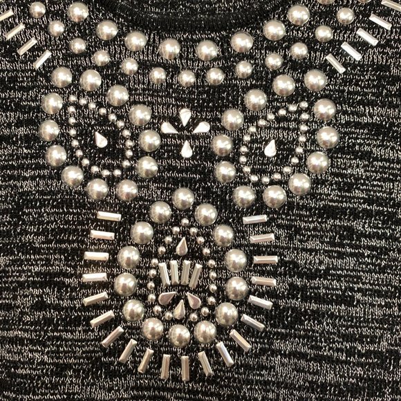 NWOT Nouveaux Black Pullover Sweater Studded Silver Metallic Thread Womens Small - Picture 2 of 7